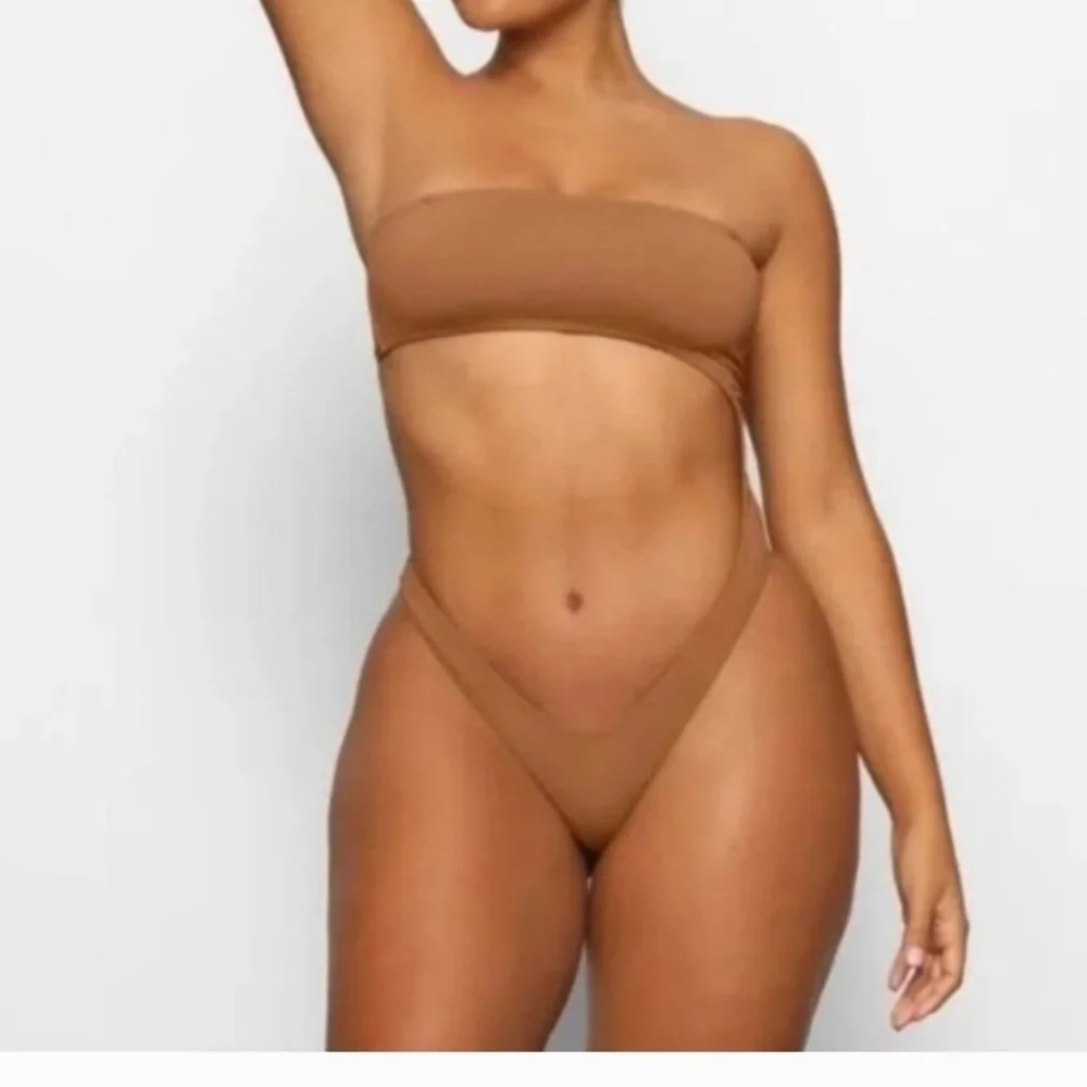 Skims Swim Monokini One piece Cut Out with removable straps almond size 4x nwt